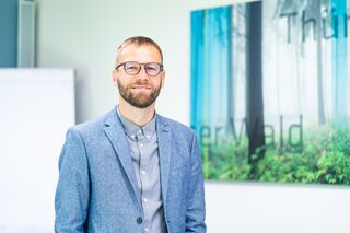 Betriebsleiter Produktion von Oberflächenbeschichtungen Bild von Markus Heinze, Betriebsleiter GBneuhaus, Oberflächenbeschichtungen im Sol-Gel-Verfahren